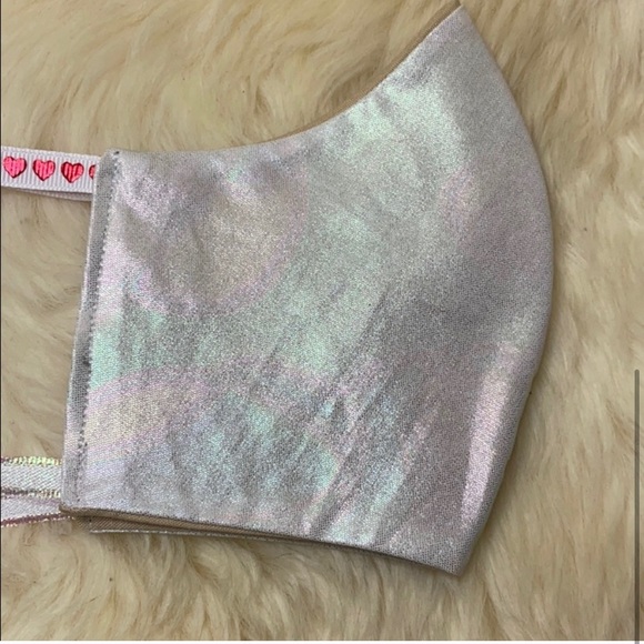 ❤️Womens Rainbow Holographic and Heart Face Mask❤️ - Picture 5 of 6